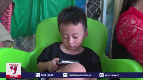 Kịp thời cứu sống bé trai nghi bị rơi từ trên cầu xuống sông