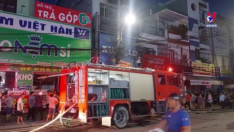 Cháy cửa hàng kinh doanh đồ chơi trẻ em