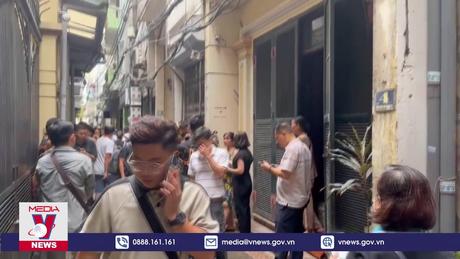 Toàn cảnh cháy chung cư mini tại Hà Nội