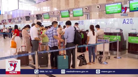 Hàng không đồng loạt mở bán vé Tết 