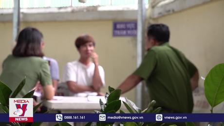 Cạm bẫy việc nhẹ lương cao từ bên kia biên giới