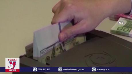 Fed giữ nguyên mức lãi suất