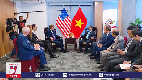 Thủ tướng tiếp Đặc phái viên John Kerry