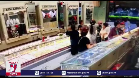 Thông tin mới về vụ dùng súng cướp tiệm vàng ở Cam Ranh