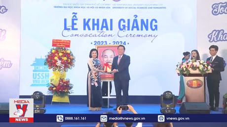 Trưởng ban Tuyên giáo TW dự khai giảng ĐH KHXH&NV TPHCM