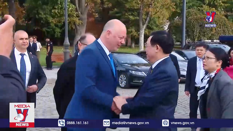 Quốc hội Bulgaria đón, hội đàm với Chủ tịch Quốc hội Vương Đình Huệ