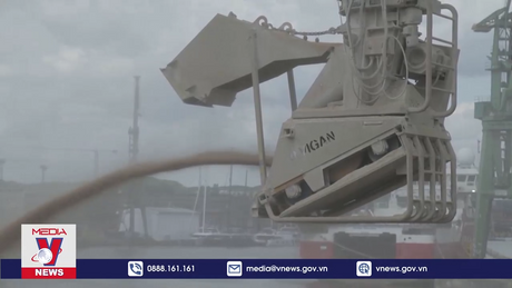 Ba Lan cam kết đảm bảo trung chuyển ngũ cốc Ukraine