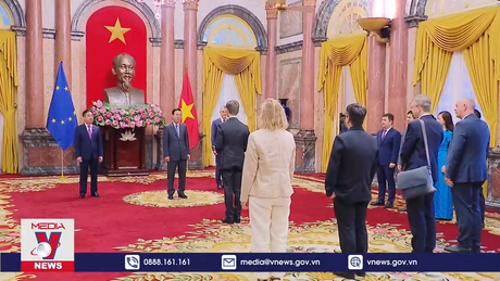 Chủ tịch nước Võ Văn Thưởng tiếp các Đại sứ trình Quốc thư