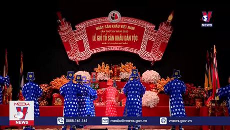 Nghệ sĩ mừng giỗ tổ ngành sân khấu