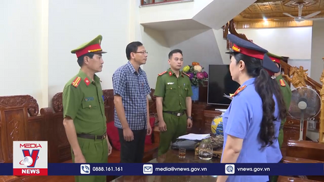 Thanh Hóa bắt tạm giam Hiệu trưởng và 2 kế toán Trường Cao đẳng Công nghiệp