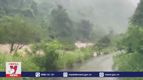 Mưa lớn gây thiệt hại nặng tại các tỉnh miền Trung