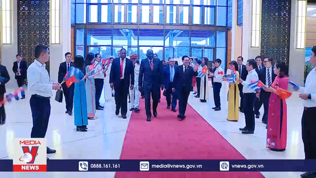 Chủ tịch Quốc hội Vương Đình Huệ tiếp Chủ tịch Quốc hội Cuba