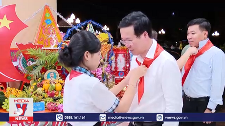 Chương trình Trung thu cho em “Lồng đèn thắp sáng ước mơ”