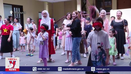 Kiều bào các nước chung vui Tết Trung thu