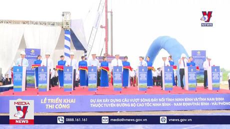 Triển khai thi công dự án xây dựng cầu vượt sông Đáy 