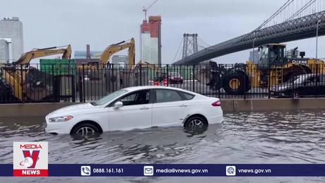 Bang New York, Mỹ ban bố tình trạng khẩn cấp tại do ngập lụt