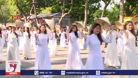 Carnaval Thu Hà Nội