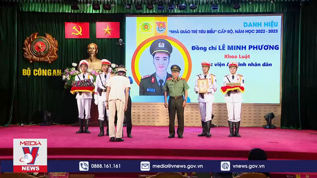 Tuyên dương “Nhà giáo trẻ tiêu biểu” trong Công an nhân dân