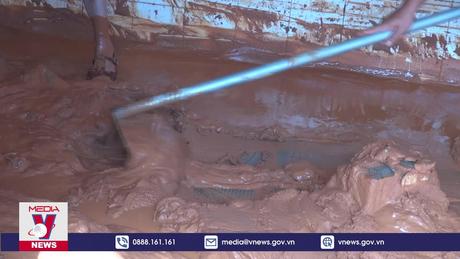 Tiếp tục hỗ trợ người dân khắc phục sự cố cát tràn ở thành phố Phan Thiết