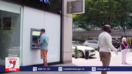 Giới chức Fed để ngỏ khả năng duy trì lãi suất cao