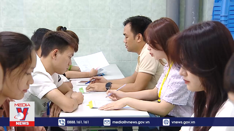 Thị trường lao động “ấm” lại