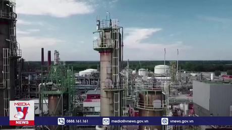 Saudi Arabia và Nga gia hạn cắt giảm sản lượng dầu mỏ