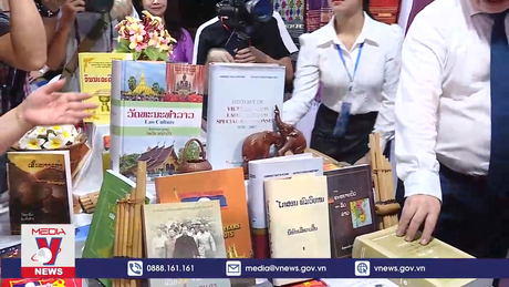 Khai mạc Hội sách “ Thắp lửa tri thức – Kiến tạo tương lai”