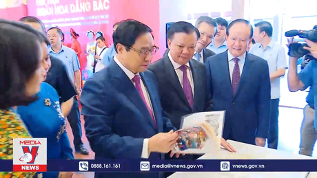 Xây dựng người Hà Nội tiêu biểu cho văn hóa, lương tri và phẩm giá con người Việt Nam