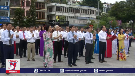 Quảng Ninh kết nạp 60 đảng viên chào mừng 60 năm thành lập tỉnh