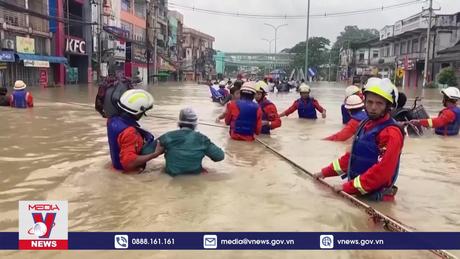 Hàng chục nghìn người Myanmar sơ tán do lũ lụt