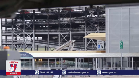 Sân bay Luton tại Anh nối lại hoạt động sau hỏa hoạn