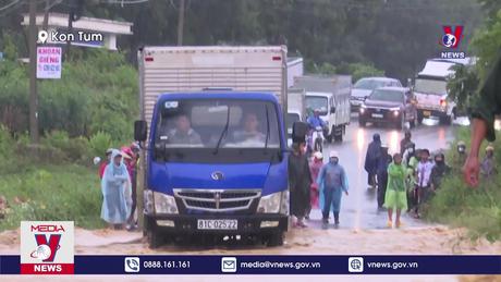 Đã thông đường tỉnh lộ 675 nối Sa Thầy đi thành phố Kon Tum