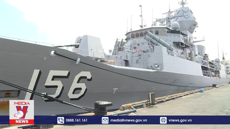 Tàu Hải quân Australia thăm TP.HCM