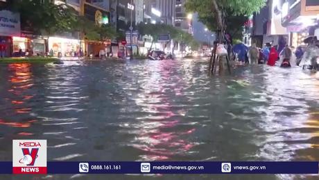 Cảnh báo rủi ro thiên tai cấp 4 tại Huế - Đà Nẵng vì mưa lớn