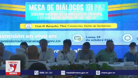 Chính phủ Colombia và nhóm vũ trang EMC bắt đầu hòa đàm