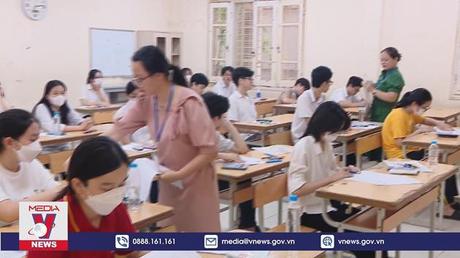 Điểm chuẩn vào lớp 10 trường công lập ở Hà Nội tăng mạnh