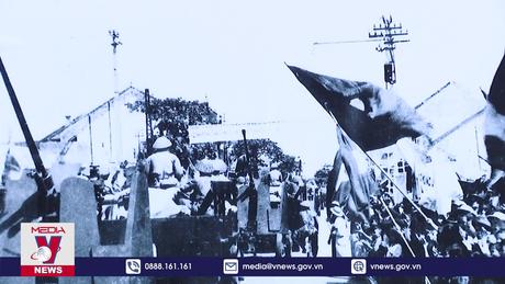 Chủ tịch Quốc hội dự kỷ niệm 60 năm Quân chủng Phòng không - Không quân