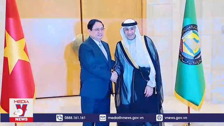 Thủ tướng thăm Hội đồng hợp tác vùng Vịnh