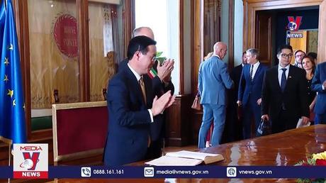 Chủ tịch nước gặp gỡ thị trưởng thành phố Roma