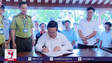 Chủ tịch nước dâng hương tưởng niệm 54 năm ngày mất Chủ tịch Hồ Chí Minh