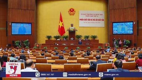 Uỷ ban Thường vụ Quốc hội chất vấn nhóm vấn đề thuộc lĩnh vực tòa án