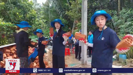Thanh niên Hàn Quốc hoạt động tình nguyện tại Bến Tre