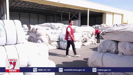 Hàng viện trợ bắt đầu được đưa vào Dải Gaza