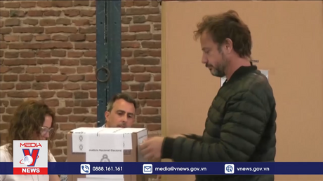 Cử tri Argentina bỏ phiếu bầu Tổng thống