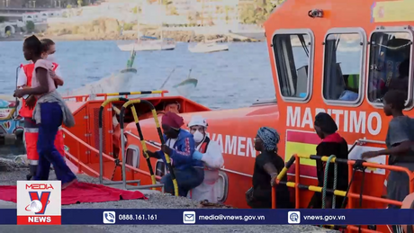 Dòng người di cư đến Tây Ban Nha tăng đột biến