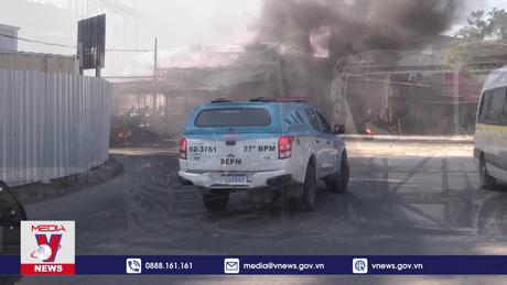 Tội phạm phóng hỏa hàng chục xe bus ở Brazil