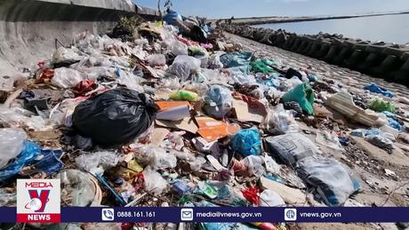 Nguy cơ ô nhiễm rác thải ở nhiều vùng nông thôn, miền biển