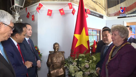 Bản tin tiếng Anh ngày 27/10/2023