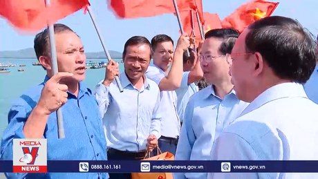 Chủ tịch nước thăm quân và dân huyện đảo Cô Tô