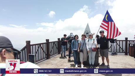 Du lịch Việt Nam đạt ngưỡng 10 triệu khách quốc tế